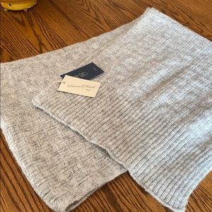 NWT light gray scarf